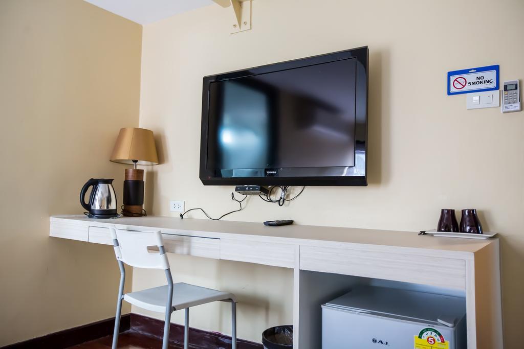 Snooze Hotel Thonglor Бангкок Экстерьер фото